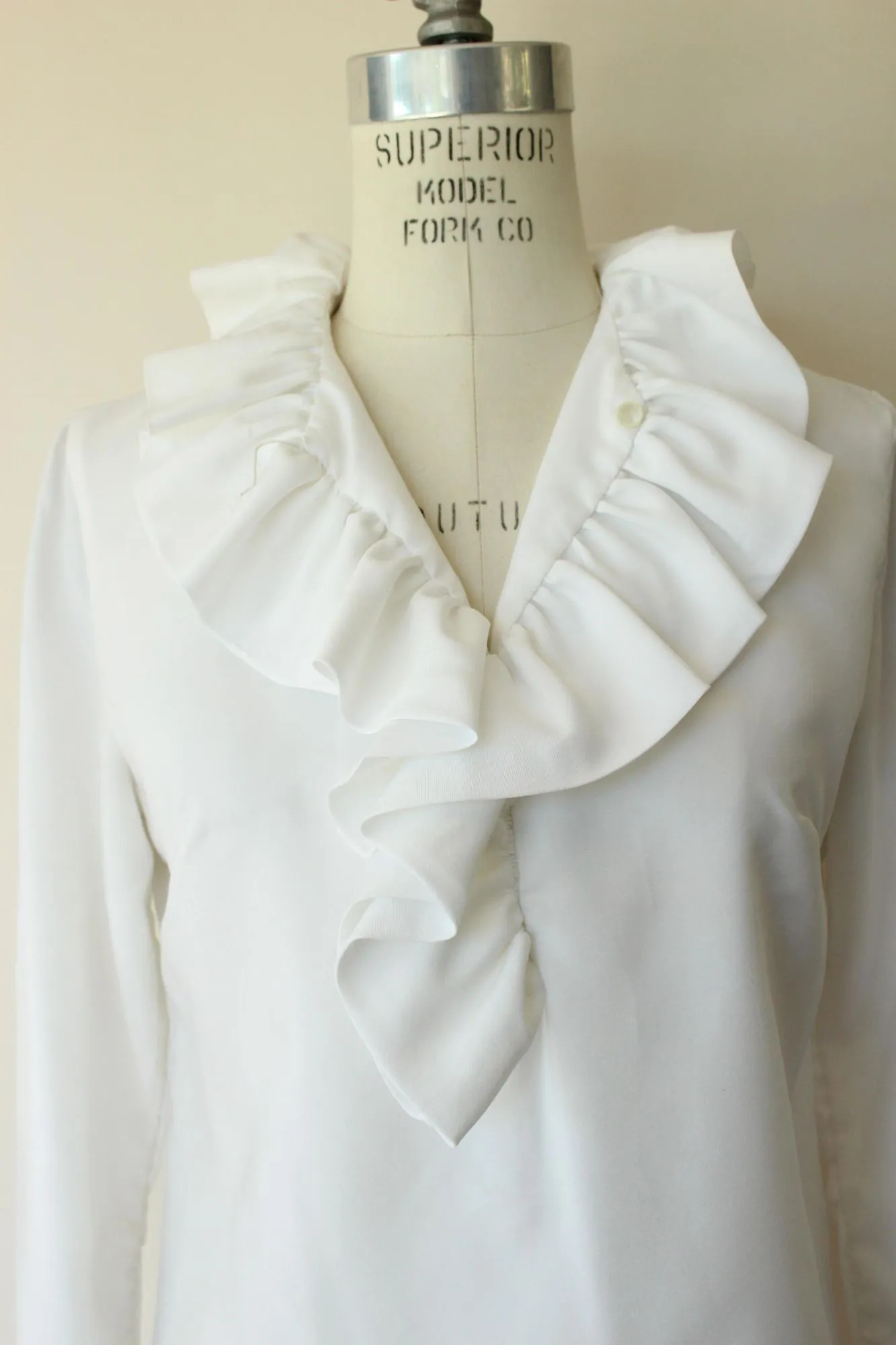 Vintage 1960s Teddi of California White Ruffle Collar Blouse